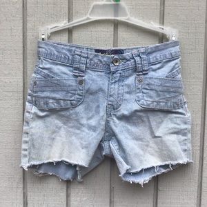 Girls raw hem shorts